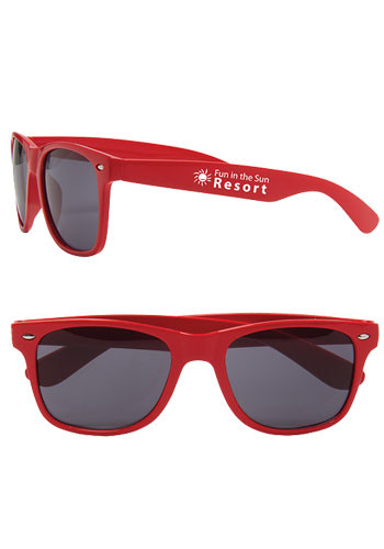 Sunglasses with Scratch Resistant Lens