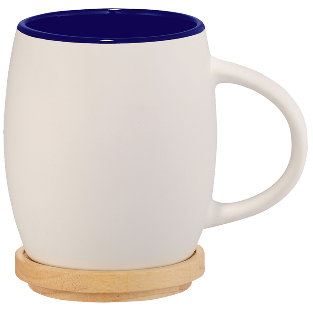 https://belusaweb.s3.amazonaws.com/product-images/designlab/14-oz-hearth-ceramic-mug-with-wood-lid-coasters-le162540-white-blue-trim1561364043.jpg